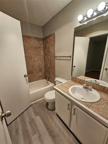 Building Photo - 7522 Holly Hill Dr