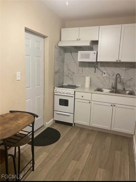 Building Photo - 5230 32nd Ave SW