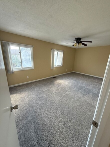 Building Photo - 951 Plantation Dr