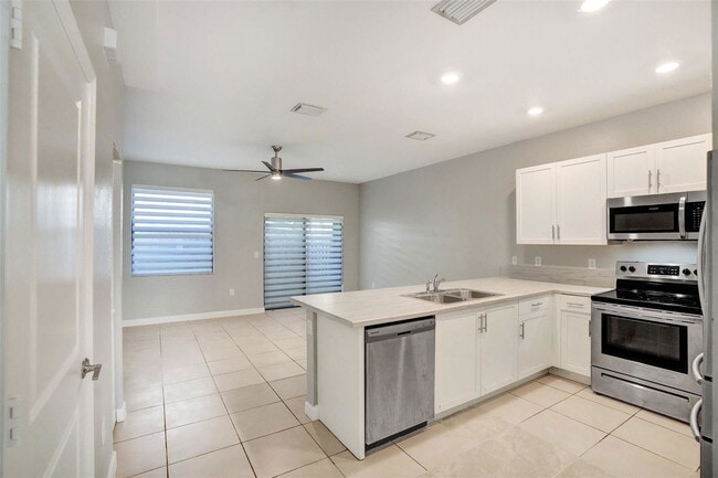 Building Photo - 389 NE 208th Terrace