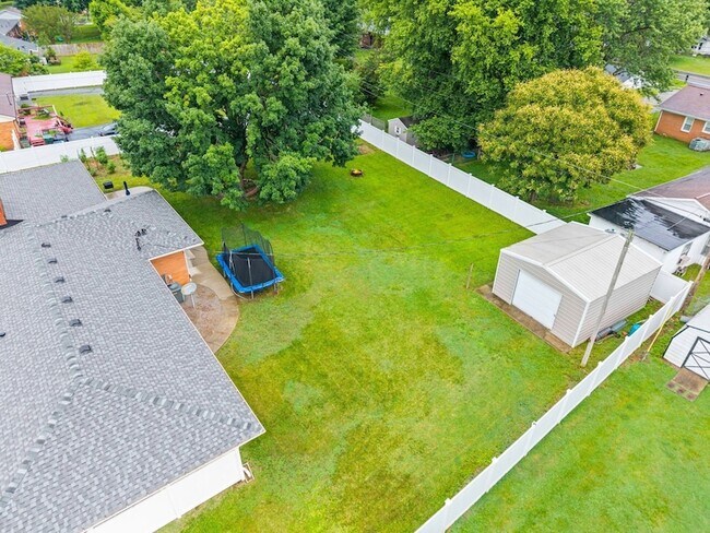 Building Photo - 3424 Leland Cir