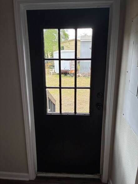 Building Photo - 1403 Darold Dr