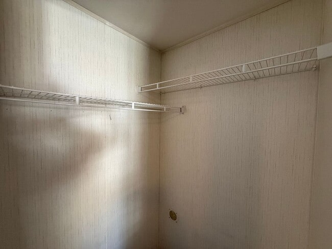 Building Photo - Beautiful mountain home now available in Kamas, UT