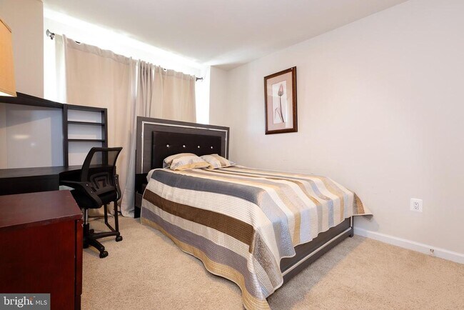 Building Photo - 3912 Applegate Ct