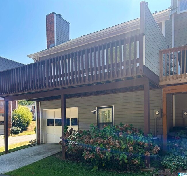 Building Photo - 2212 Ascot Ln