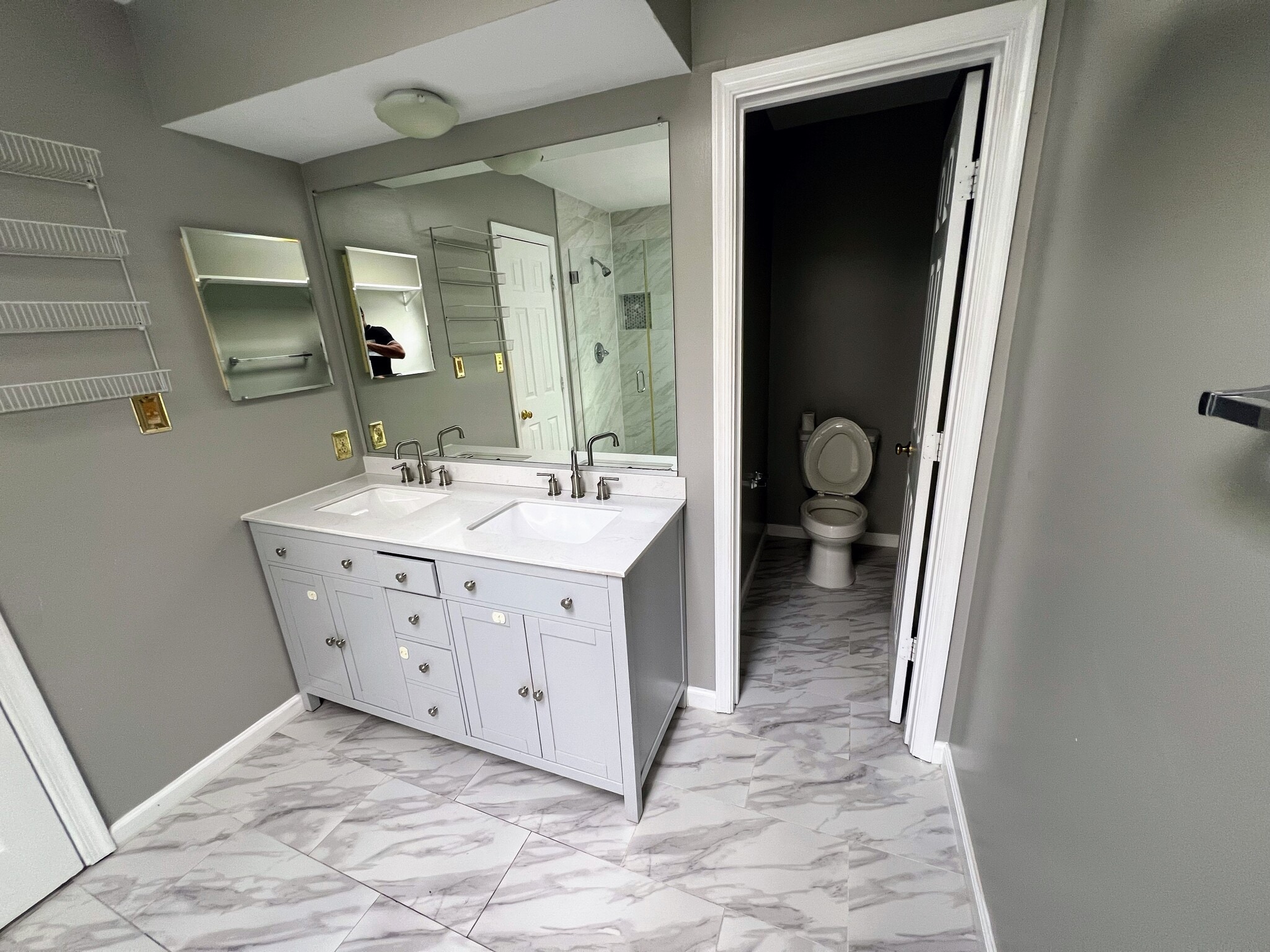 Building Photo - 6301 Grenfell Ct