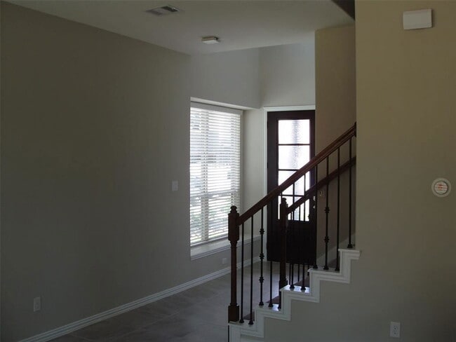 Building Photo - 210 Moon Dance Ct
