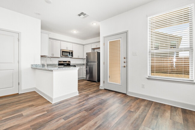 Building Photo - 7609 Briarwood Pass