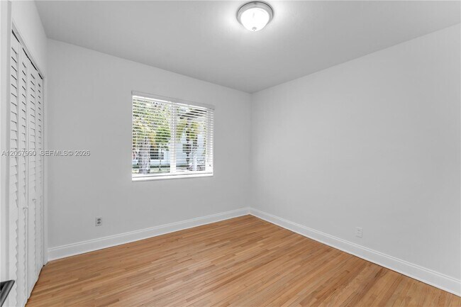 Building Photo - 2031 SW 66th Ave