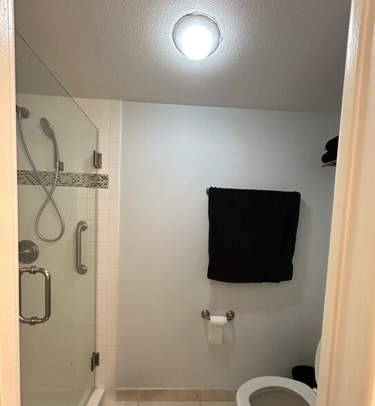 Building Photo - 2621 Cove Cay Dr