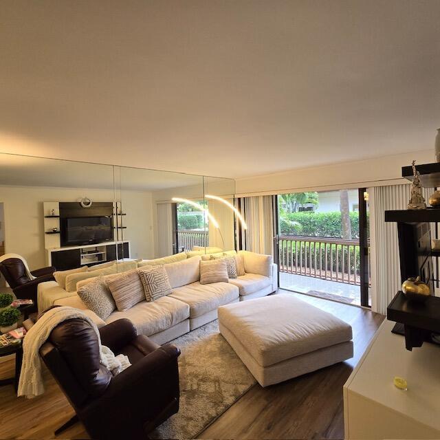 Building Photo - 602 Brackenwood Cove