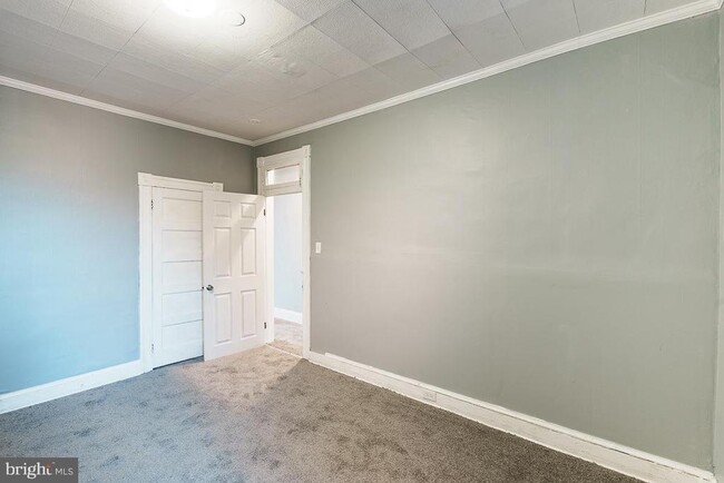 Building Photo - 2646 Edmondson Ave