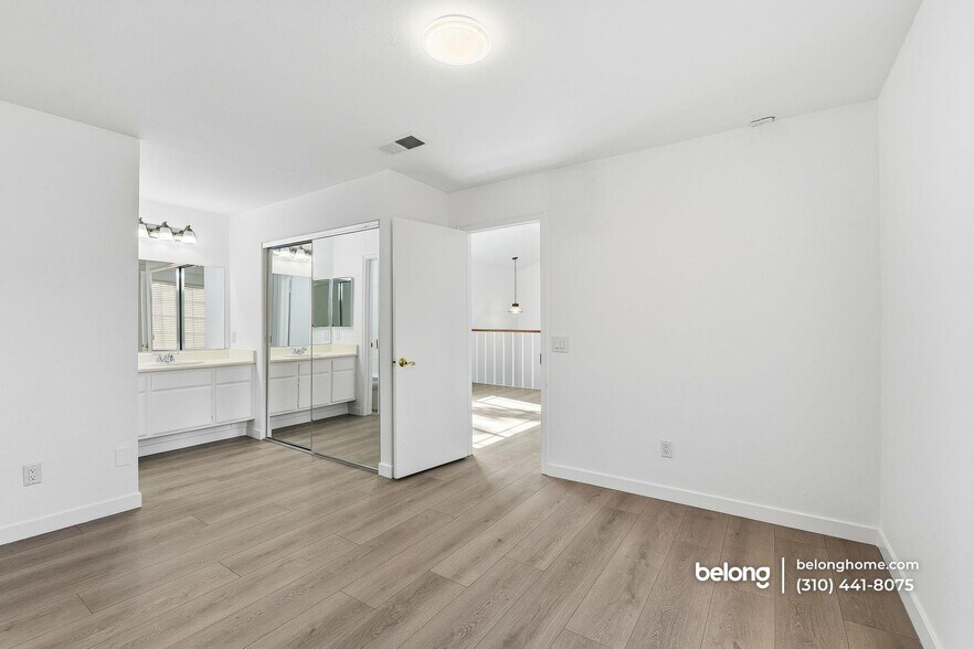 Building Photo - 29016 Lillyglen Dr