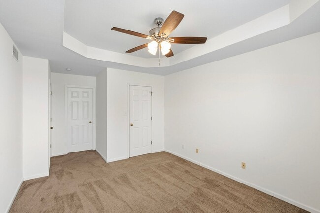 Building Photo - 5004-5006-5006 Betty Jean Way