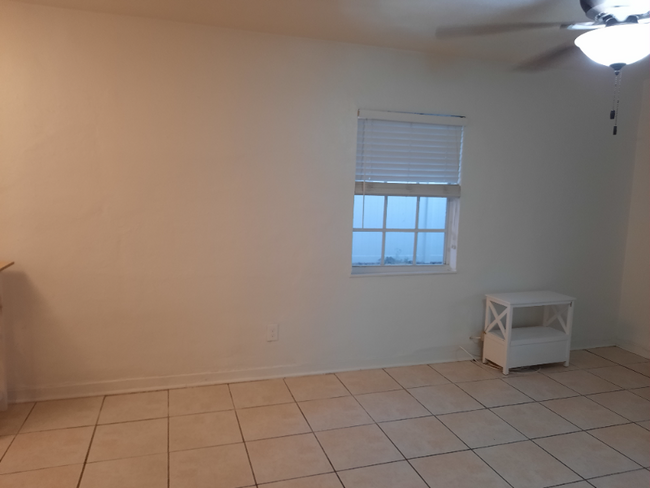 Building Photo - 4315 S Renellie Dr