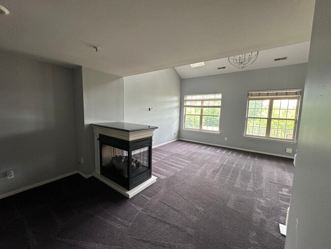 Building Photo - 176 Clubhouse Cir