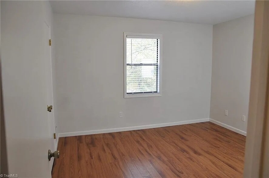 Building Photo - 1504 Aspen Way