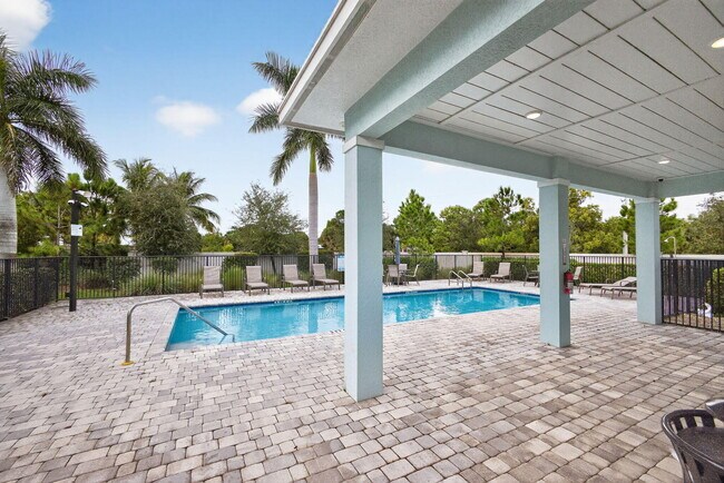 Building Photo - 392 SE Sea Hunt Wy