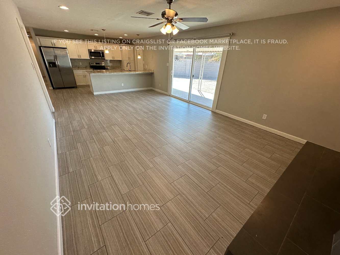 Building Photo - 1281 E Loma Vista Dr