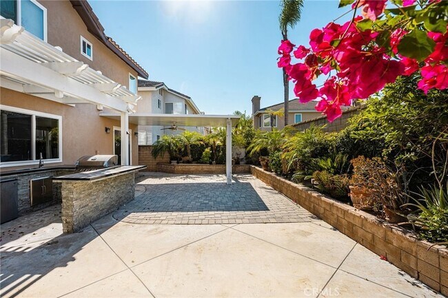 Building Photo - 4867 Tremezzo Dr