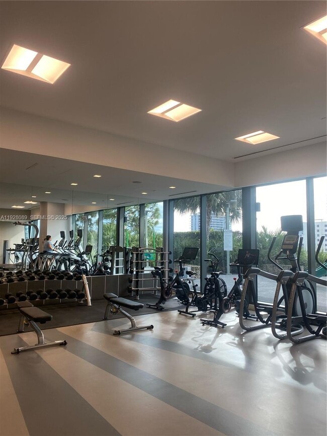 Building Photo - 88 SW 7th St