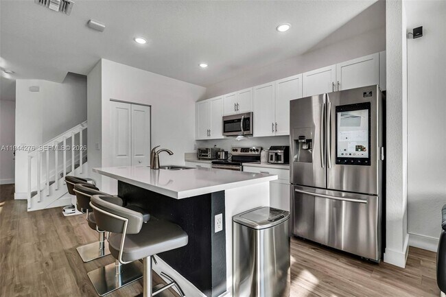 Building Photo - 24985 SW 107th Ct