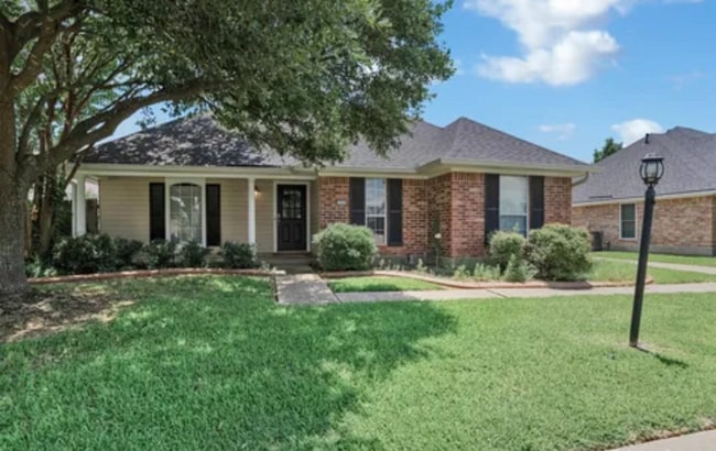 Primary Photo - 3206 Hanover Ct