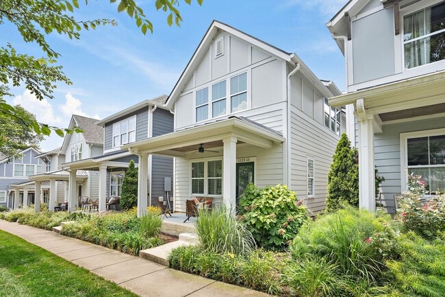 Building Photo - Stunning Gem in the heart of East Nashville!!