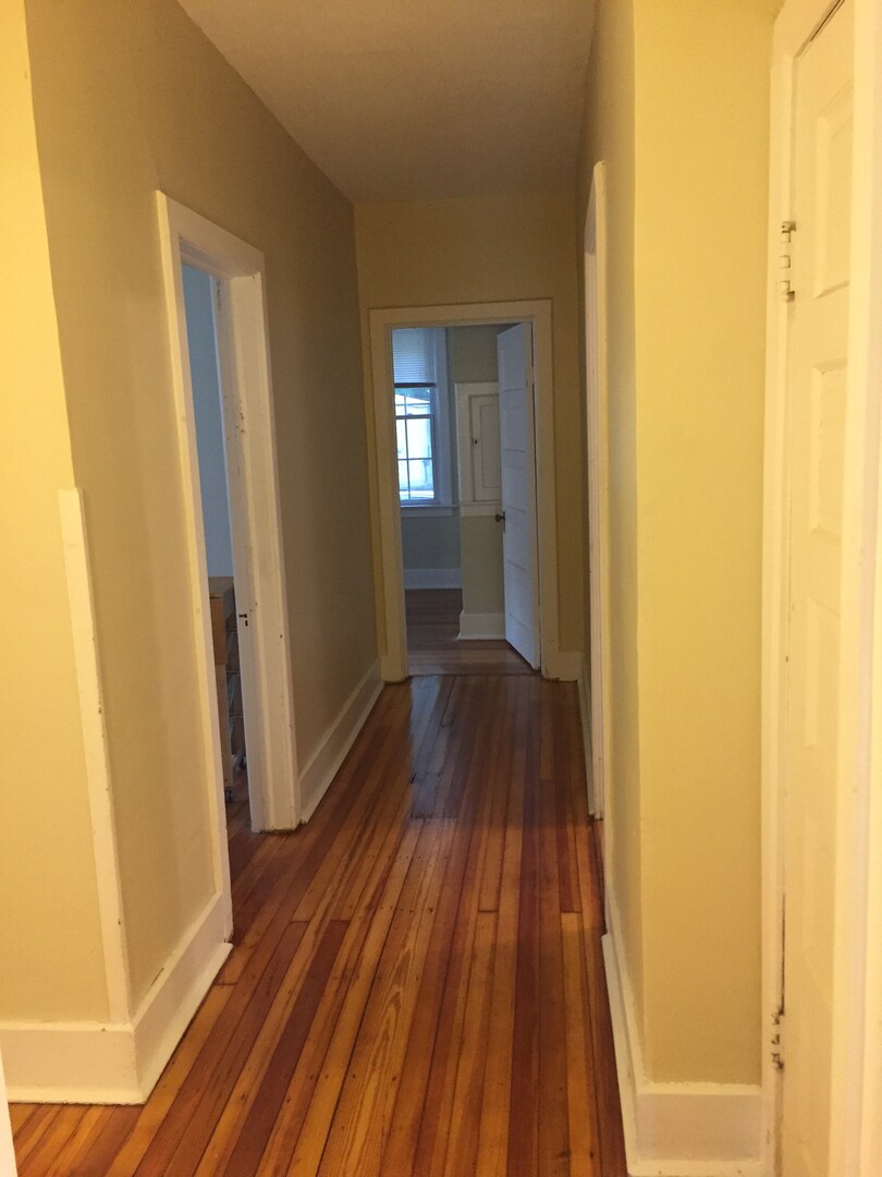 Building Photo - 940 Westcott St