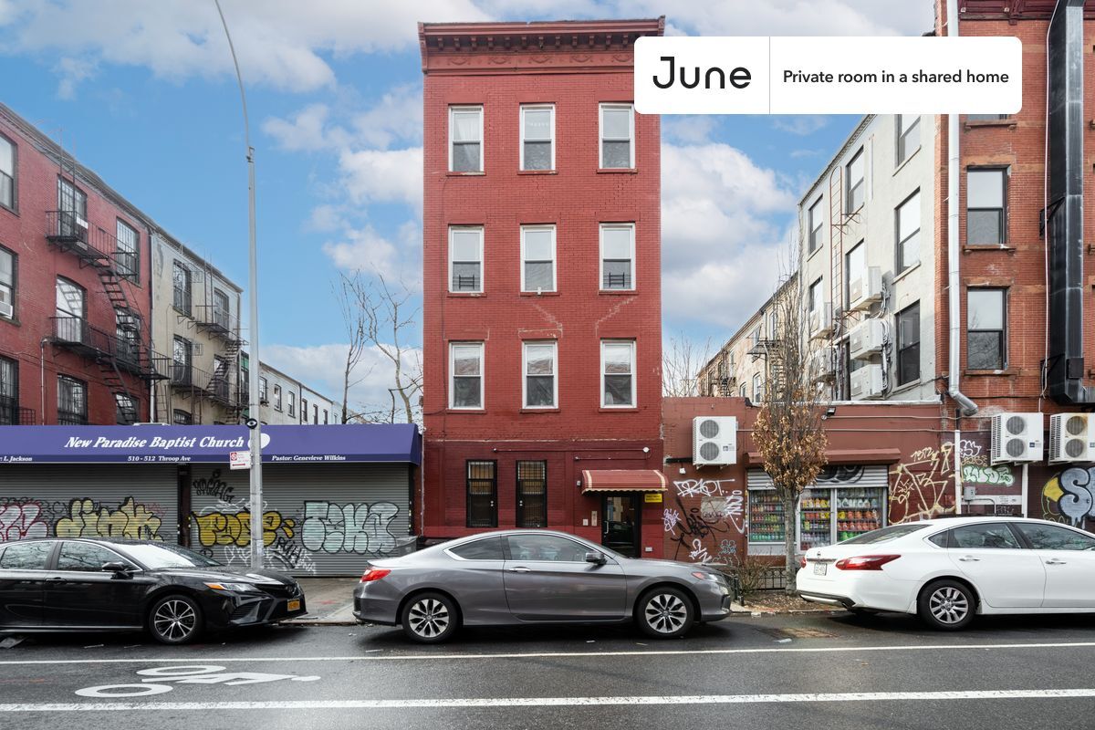 Building Photo - Room in Shared 3 bed/1 bath home