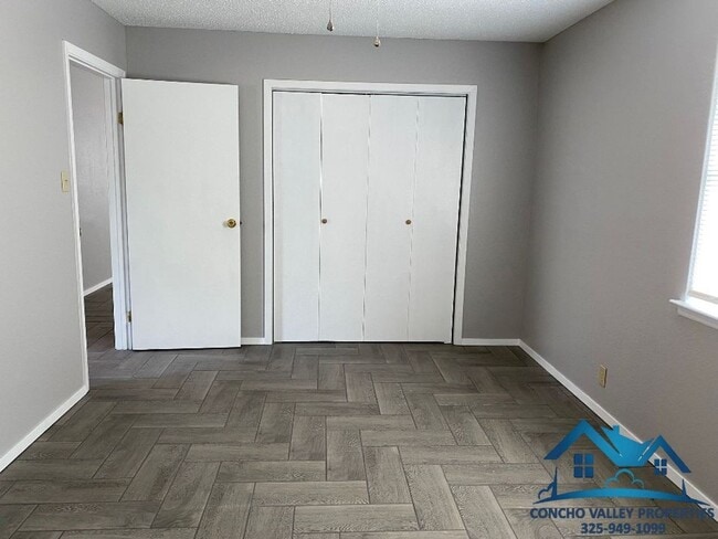 Building Photo - For Rent - 2 Bed/ 1 Bath Home in Lake Concho Annex