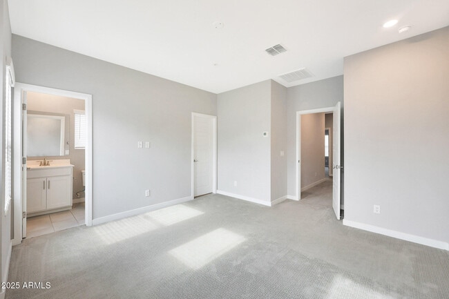 Building Photo - 8323 N 22nd Dr