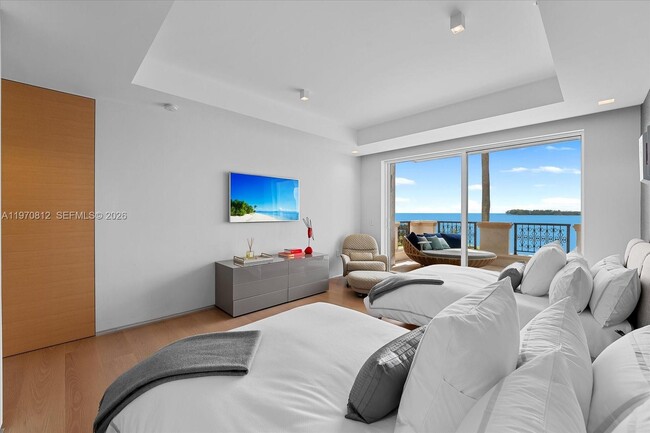 Building Photo - 4921 Fisher Island Dr