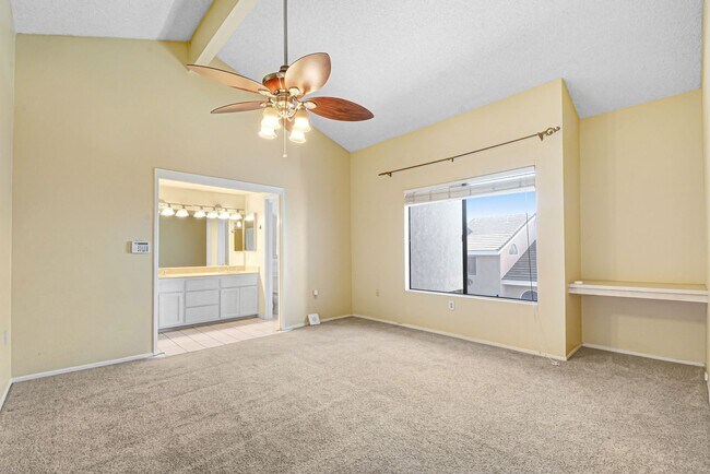 Building Photo - Stunning Upland Abode