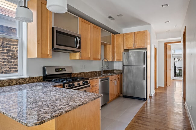 Building Photo - 1619 W Le Moyne St