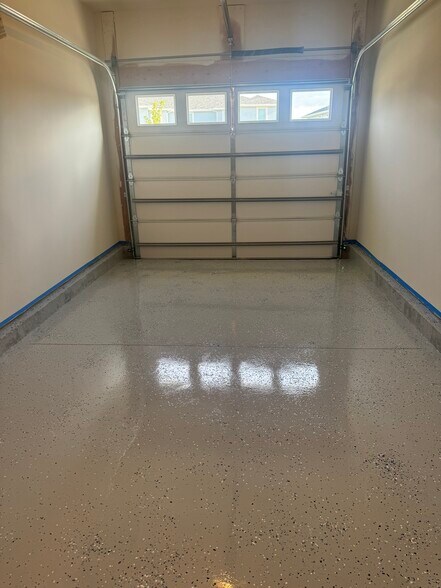 Clean Epoxy garage - 22912 W 72nd Ter