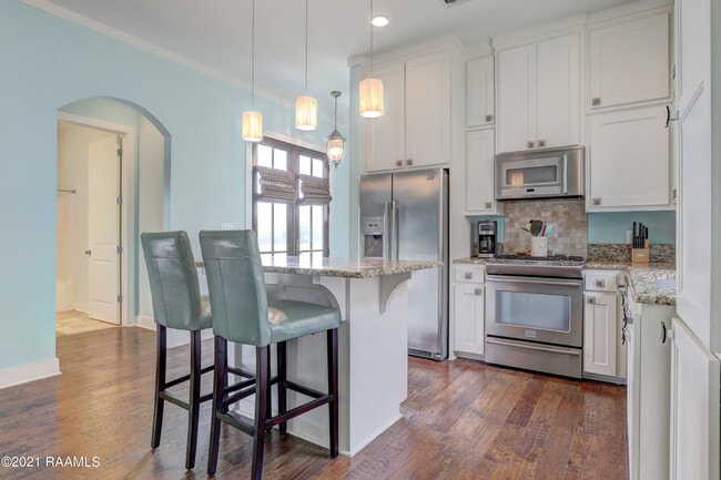 Building Photo - 108 Beaulac Ln