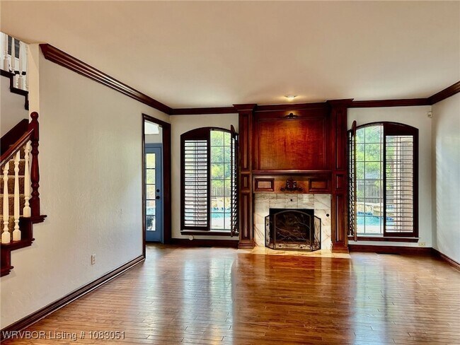 Building Photo - 1808 Oak Forest Dr