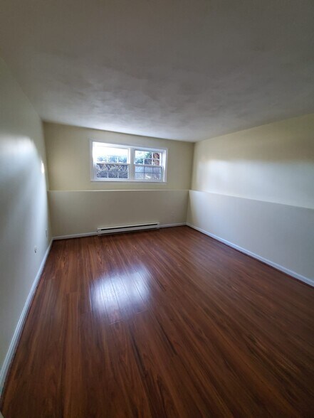 Building Photo - 10A Mayberry Dr