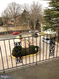 Building Photo - 934 S George Mason Dr