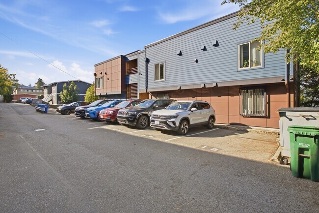 Building Photo - 29 Etruria St