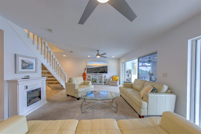 Building Photo - 4949 N Hwy A1A