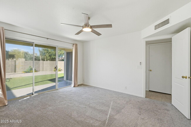 Building Photo - 1294 N Blackstone Dr