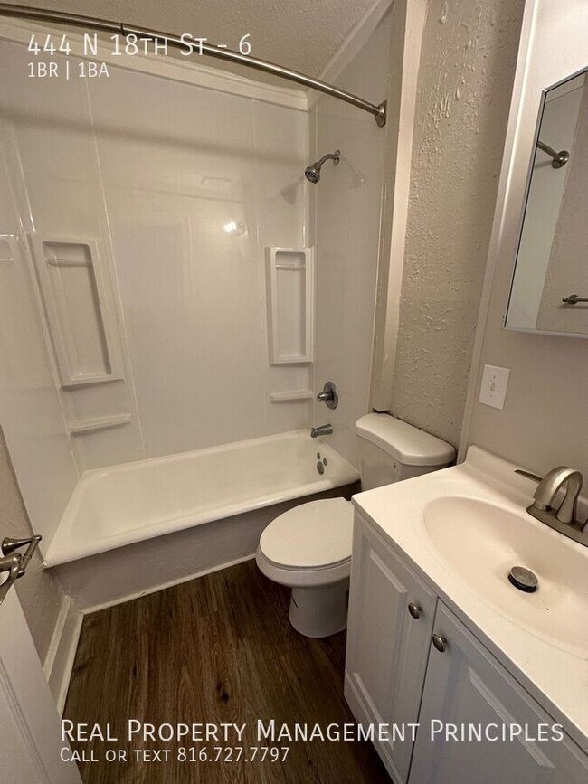 Building Photo - 444 N 18th St
