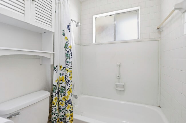 Building Photo - 6315 Forest Village