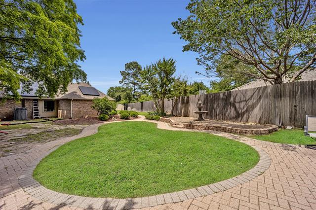 Building Photo - 5403 Linden Ct