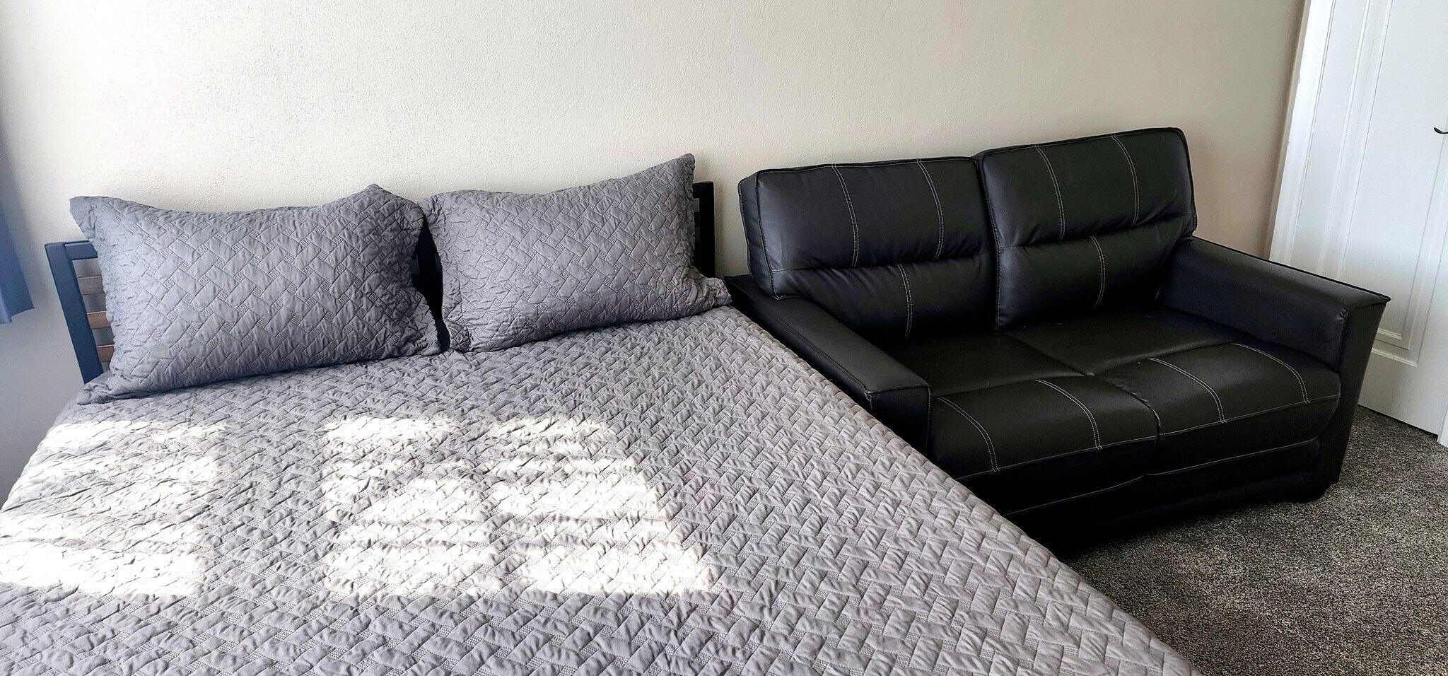 Queen bed + loveseat combo—sunlight and style included - 822 E 4th St