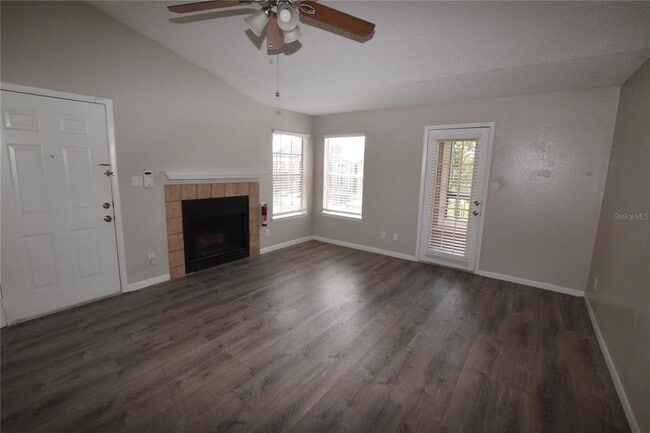 Building Photo - 5533 Chrishire Way