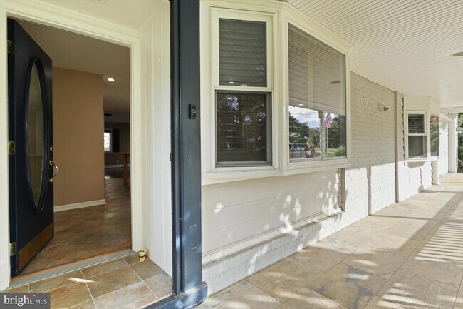 Building Photo - 5202 Garner St