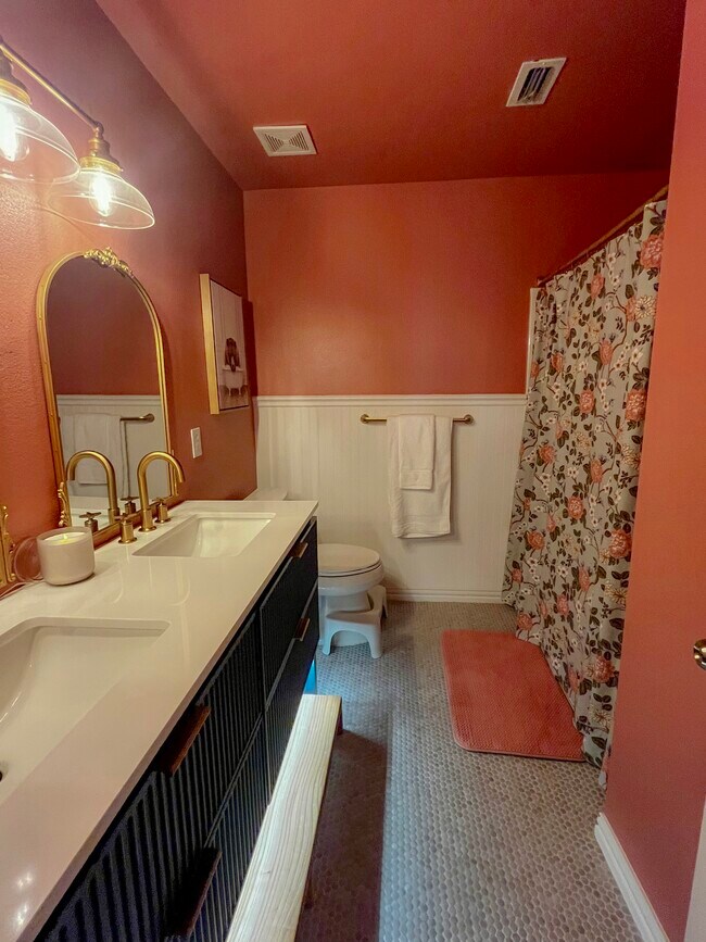 Building Photo - 13183 Cowper Dr